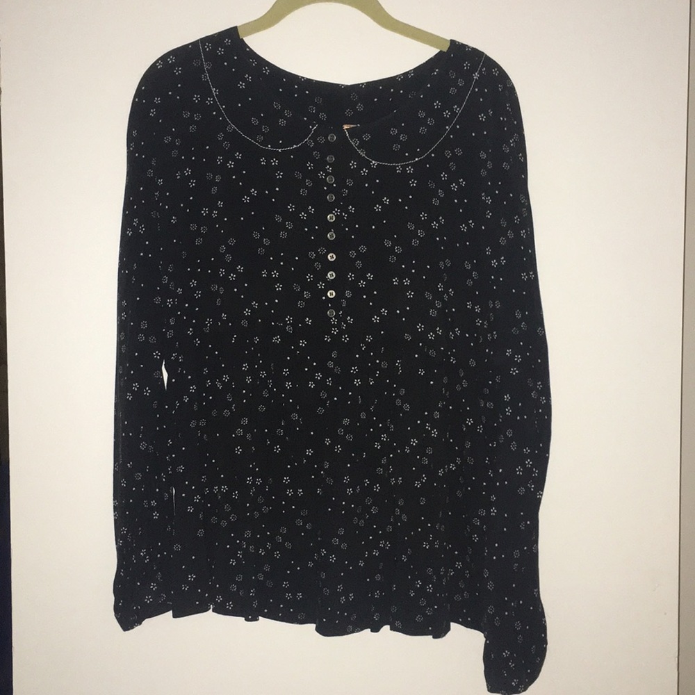 Free People floral top!